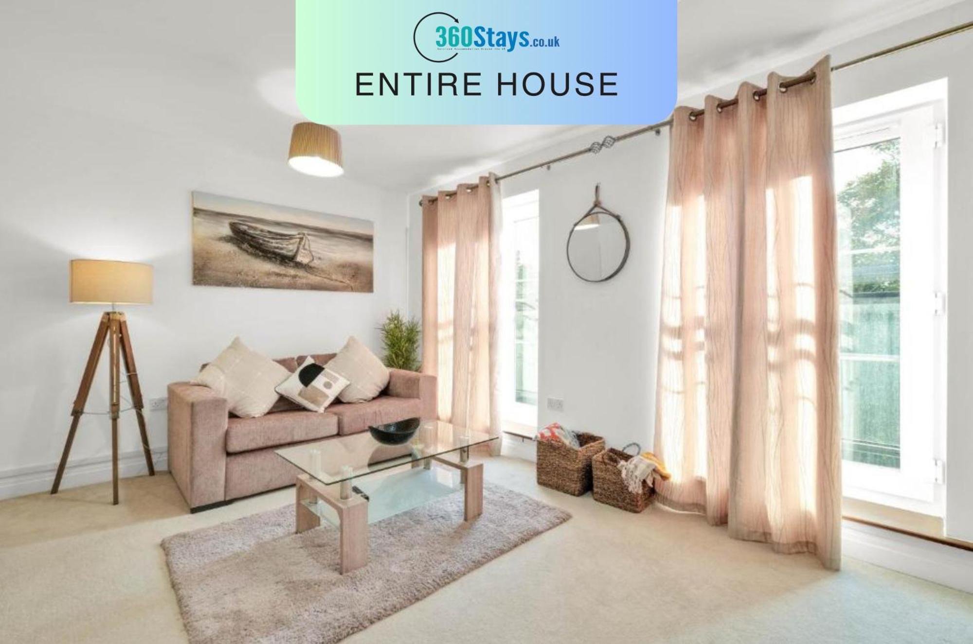 Foxherne 5Bdr 3Ba Serviced House With Parking - Slough By 360Stays Exterior foto
