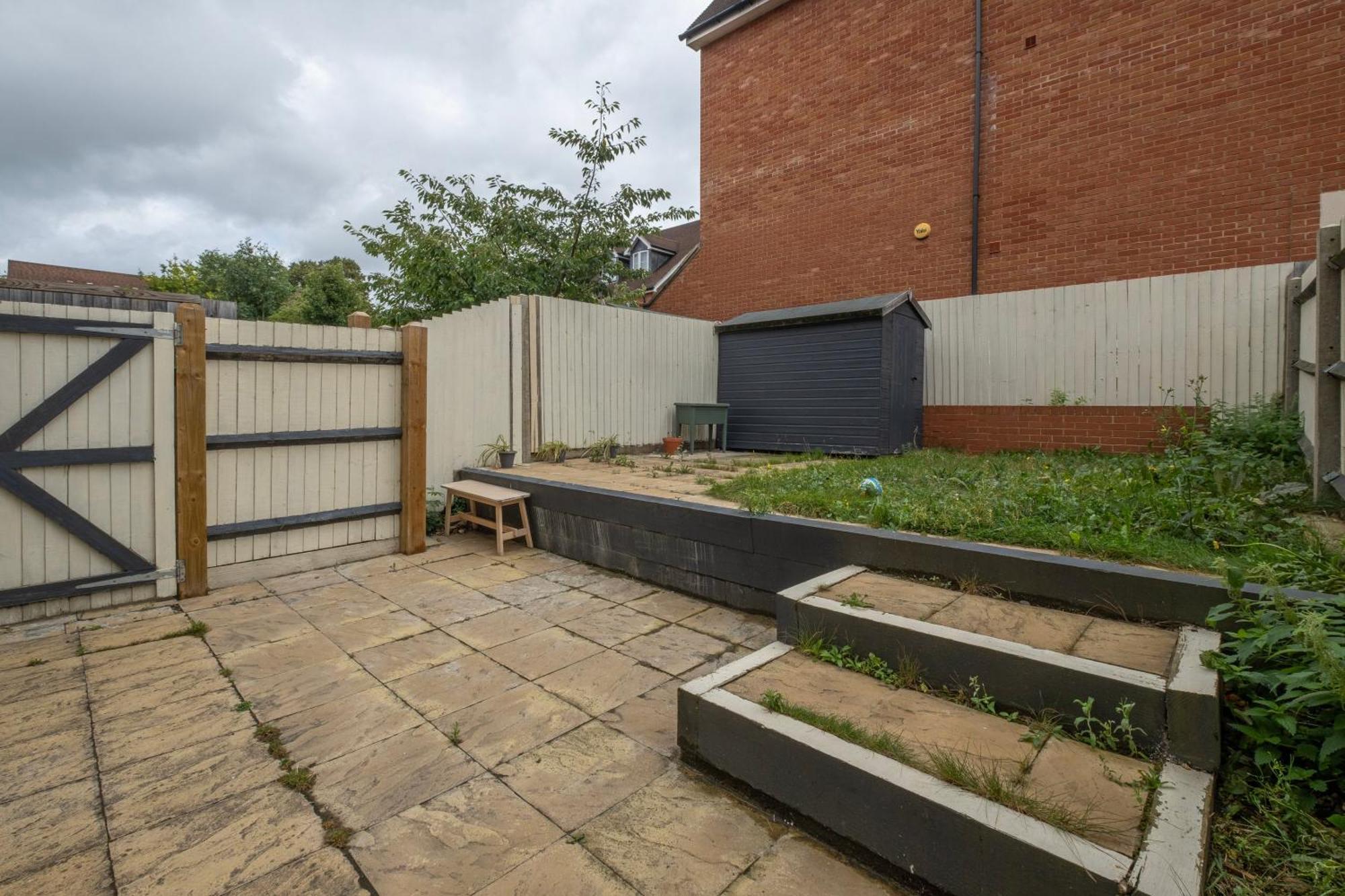 Foxherne 5Bdr 3Ba Serviced House With Parking - Slough By 360Stays Exterior foto